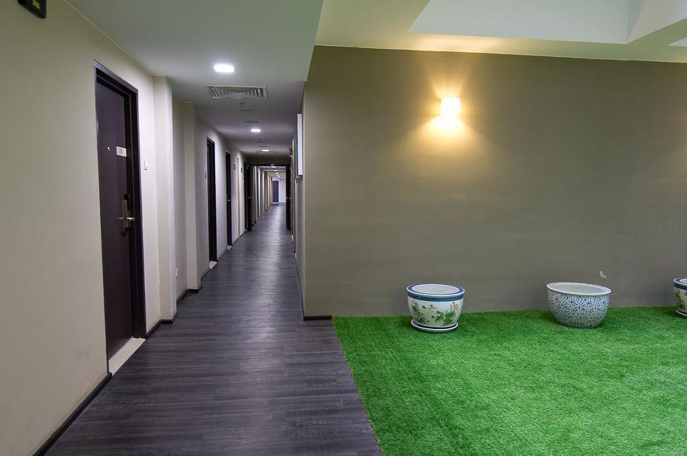 Ajang Hotel Miri Buitenkant foto