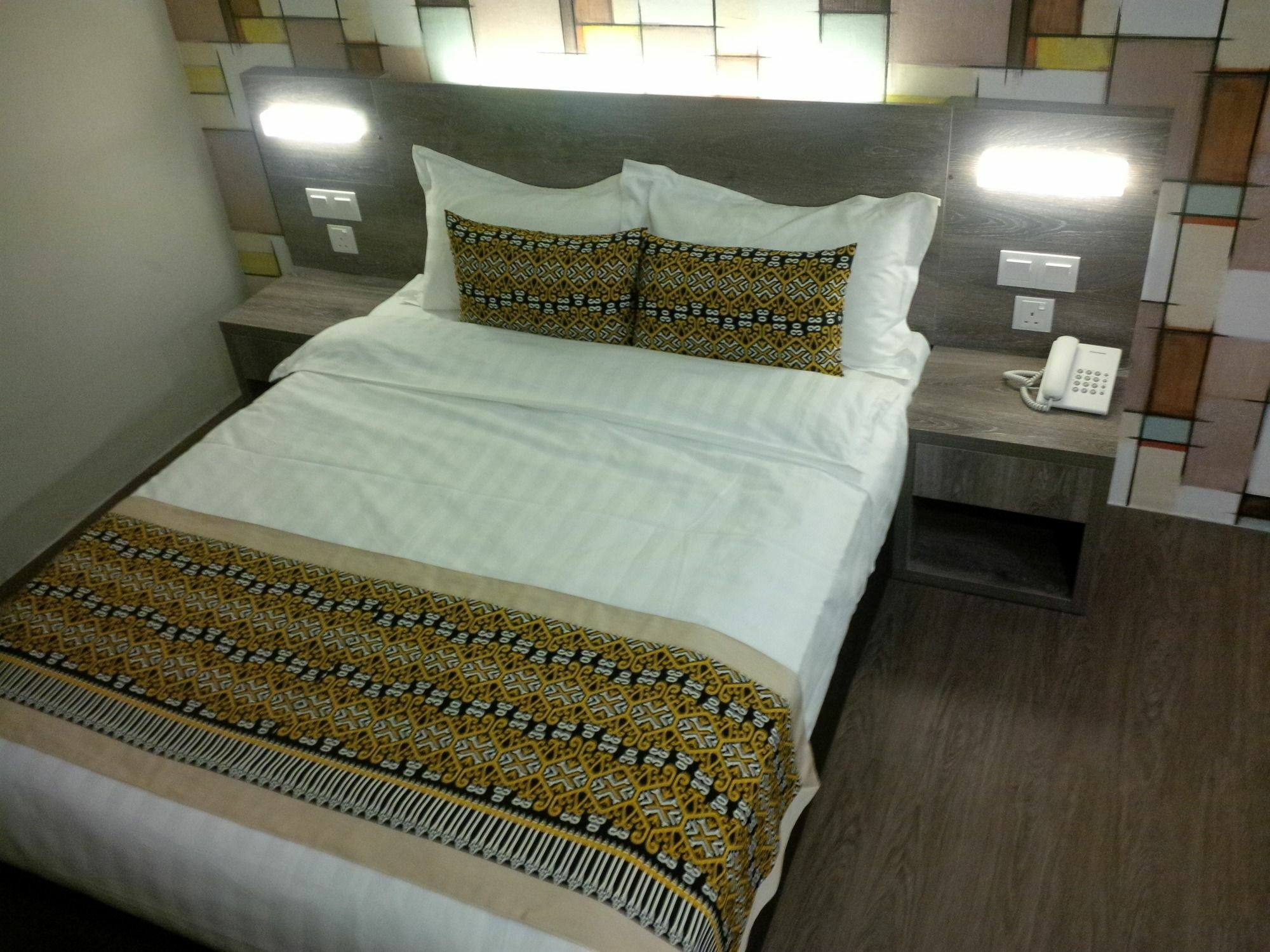 Ajang Hotel Miri Buitenkant foto