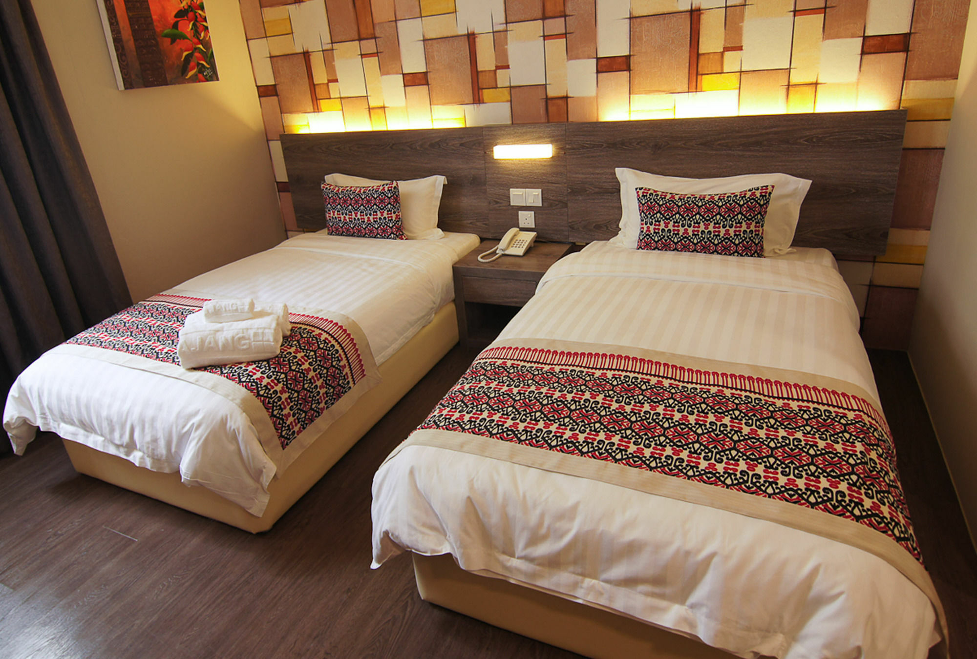 Ajang Hotel Miri Buitenkant foto